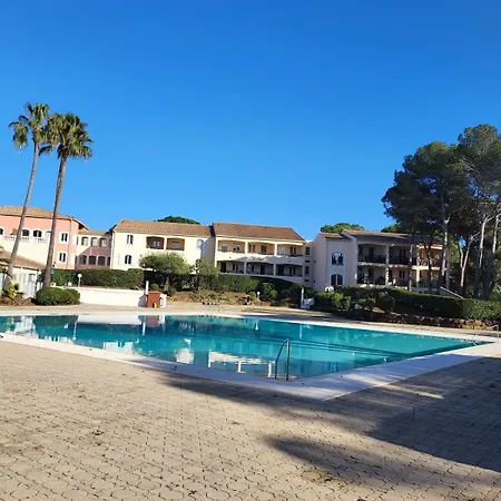 Perfect Holidays Apartment *